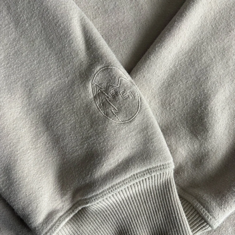 REI Cream Men's Crewneck Sweatshirt - Picture 4 of 6